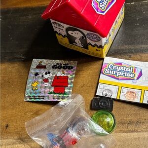 Peanuts Crystal Surprise Series 1 Linus